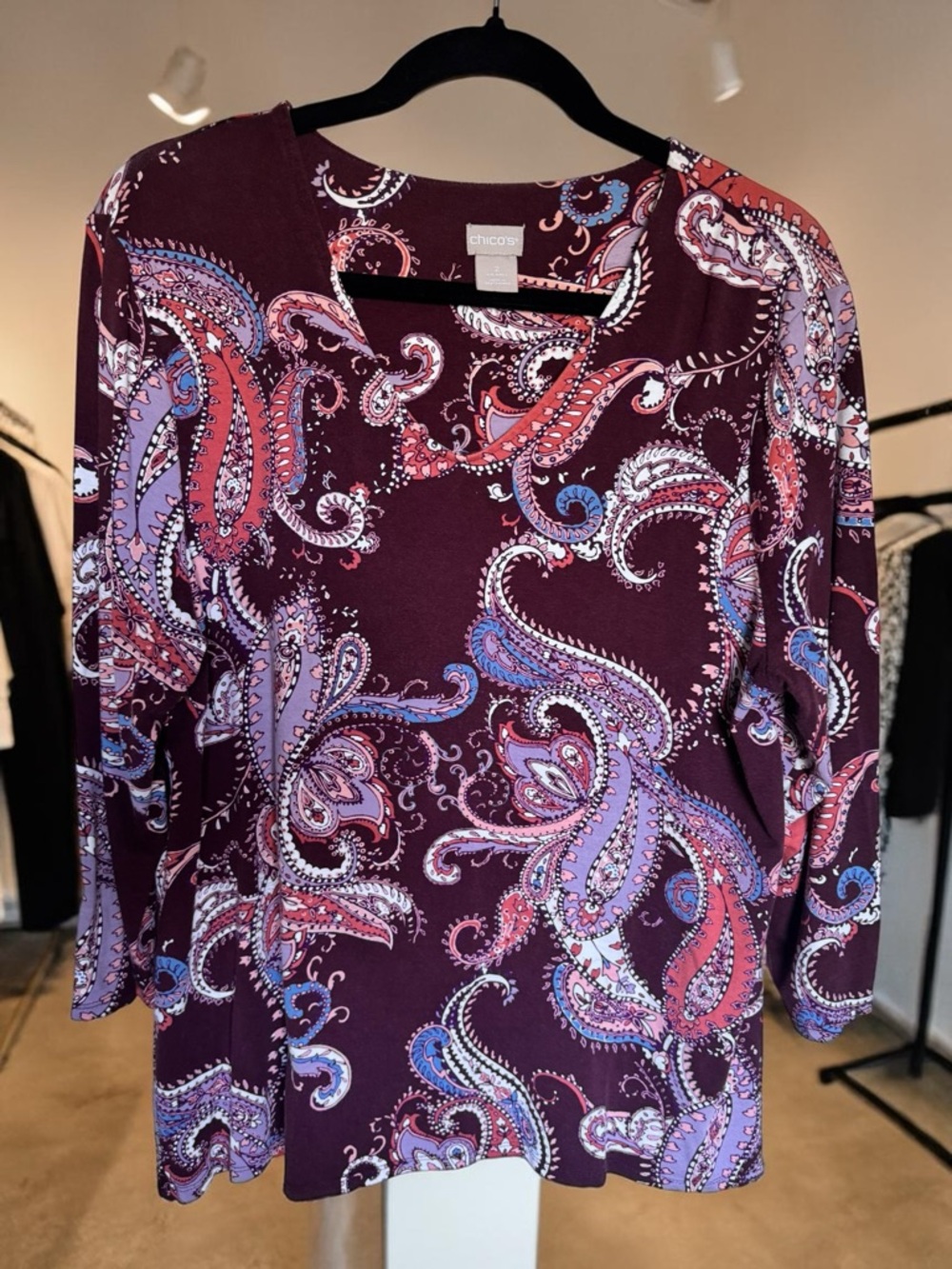 Chico’s Paisley Print Top Size 2 (L) Burgundy Boho Stretch Blouse 3/4‎ Sleeve